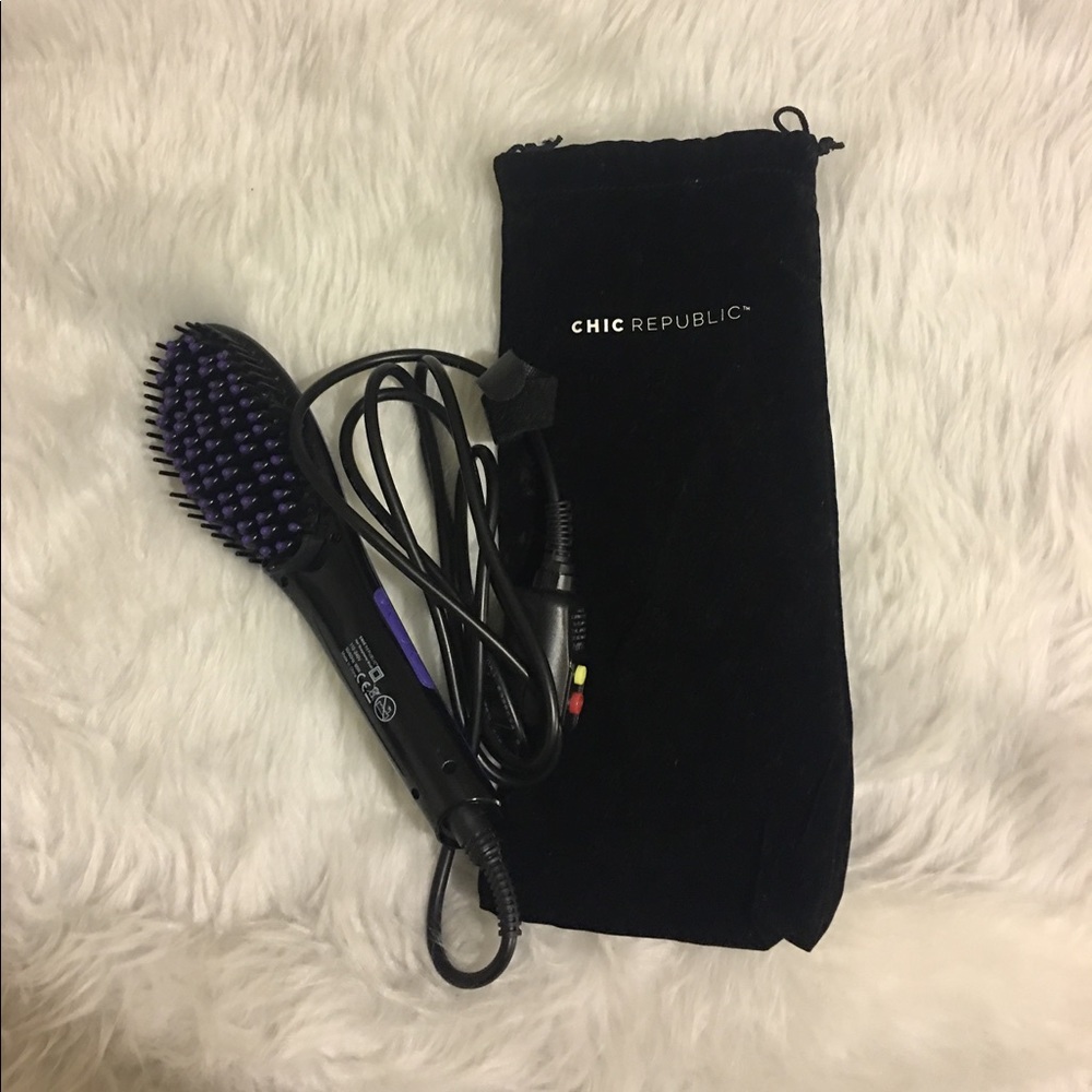 Chic Republic Hair Straightening Brush